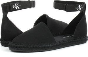 Czarne sandały Calvin Klein z płaską podeszwą