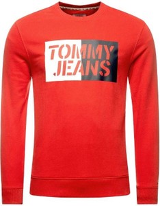 Czerwona bluza Tommy Hilfiger w młodzieżowym stylu z bawełny