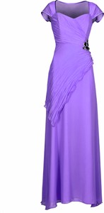 Fioletowa sukienka Fokus z dekoltem w kształcie litery v