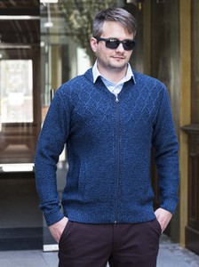 Sweter M. Lasota w stylu casual