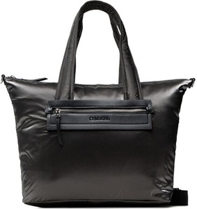 Czarna torebka Calvin Klein na ramię duża w wakacyjnym stylu