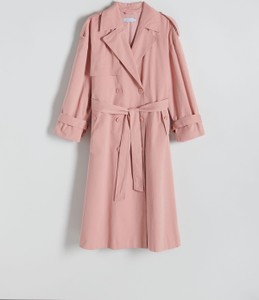 Różowy płaszcz Reserved oversize