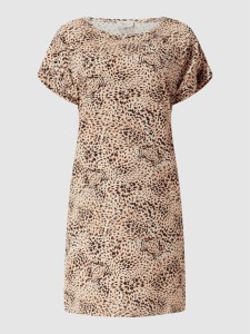 Sukienka Pinklabel z krótkim rękawem z okrągłym dekoltem