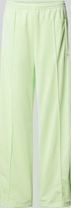Zielone spodnie Adidas Originals