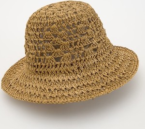 Brązowa czapka Reserved