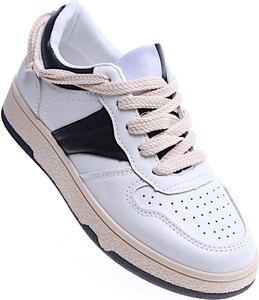 Buty sportowe Pantofelek24 sznurowane w sportowym stylu z płaską podeszwą