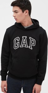Czarna bluza Gap w młodzieżowym stylu