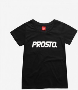 Czarny t-shirt Prosto. z bawełny w młodzieżowym stylu z krótkim rękawem
