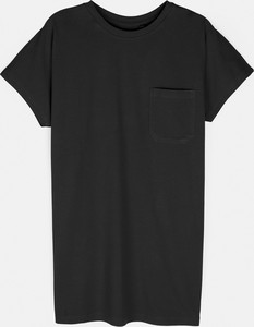 Czarny t-shirt Gate z okrągłym dekoltem z krótkim rękawem w stylu casual