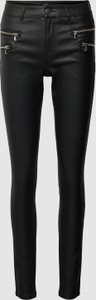 Czarne spodnie Vero Moda ze skóry ekologicznej w stylu casual