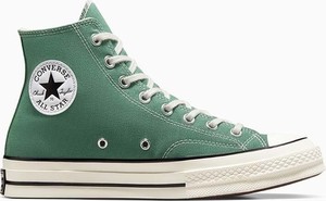 Zielone trampki Converse w młodzieżowym stylu sznurowane