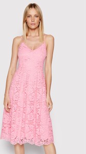 Różowa sukienka YAS midi