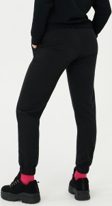 Czarne spodnie sportowe Sinsay z dresówki