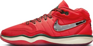 Czerwone buty sportowe Nike w sportowym stylu