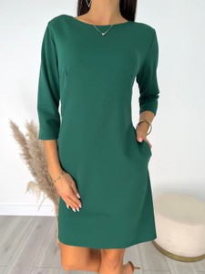 Zielona sukienka ModnaKiecka.pl w stylu klasycznym
