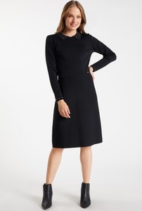 Czarna sukienka Monnari w stylu casual z długim rękawem midi