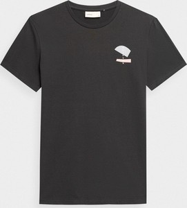 T-shirt Outhorn z krótkim rękawem z dżerseju w stylu casual