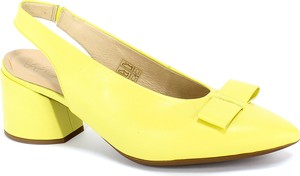 Żółte sandały Wonders ze skóry