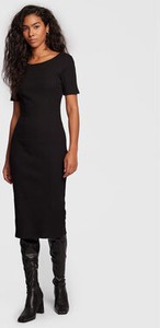 Czarna sukienka Gina Tricot z okrągłym dekoltem z krótkim rękawem w stylu casual