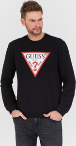 Czarna bluza Guess w młodzieżowym stylu