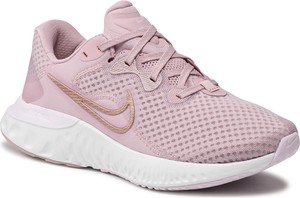 Różowe buty sportowe Nike w sportowym stylu z płaską podeszwą