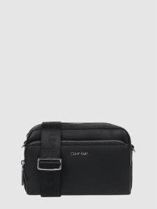 Czarna torebka Calvin Klein ze skóry ekologicznej mała na ramię