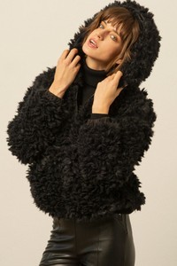 Moda Kurtki Kurtki ze sztucznym futrem MNG Kurtka ze sztucznym futrem czarny W stylu casual 