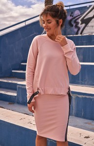 Różowa bluza MOE w stylu casual