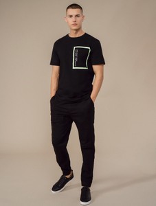 Czarny t-shirt Outhorn z nadrukiem z bawełny