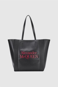 Czarna torebka Alexander McQueen w stylu glamour matowa duża
