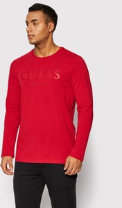 Czerwona koszulka z długim rękawem Guess w młodzieżowym stylu