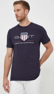 T-shirt Gant z bawełny z nadrukiem z krótkim rękawem