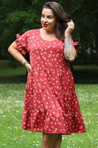 Czerwona sukienka KARKO mini z tkaniny z krótkim rękawem