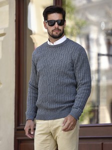 Sweter M. Lasota w stylu klasycznym