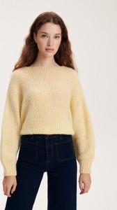 Żółty sweter Reserved z wełny