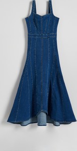 Granatowa sukienka Reserved z jeansu w stylu casual