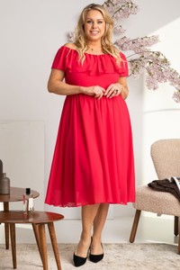 Czerwona sukienka KARKO dla puszystych z krótkim rękawem z szyfonu