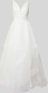 Sukienka Mascara maxi rozkloszowana z dekoltem w kształcie litery v