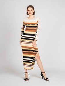 Sukienka ubierzsie.com w stylu casual maxi z długim rękawem