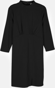 Czarna sukienka Gate z długim rękawem w stylu casual ołówkowa