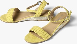 Żółte sandały Topway na koturnie w stylu casual