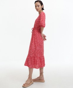 Różowa sukienka Reserved trapezowa