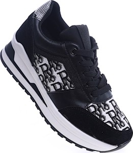 Czarne buty sportowe Pantofelek24.pl sznurowane w sportowym stylu z płaską podeszwą
