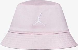 Różowa czapka Jordan