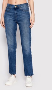 Niebieskie jeansy Wrangler w street stylu