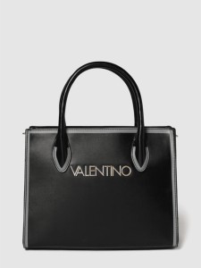 Czarna torebka Valentino Bags na ramię lakierowana w stylu glamour