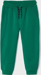 Zielone spodnie dziecięce Mayoral dla chłopców