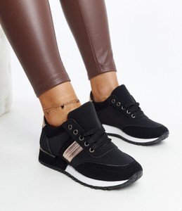 Czarne buty sportowe Gemre na platformie sznurowane w sportowym stylu