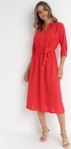 Czerwona sukienka born2be koszulowa z długim rękawem z dekoltem w kształcie litery v