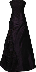 Czarna sukienka Fokus w stylu glamour bez rękawów gorsetowa